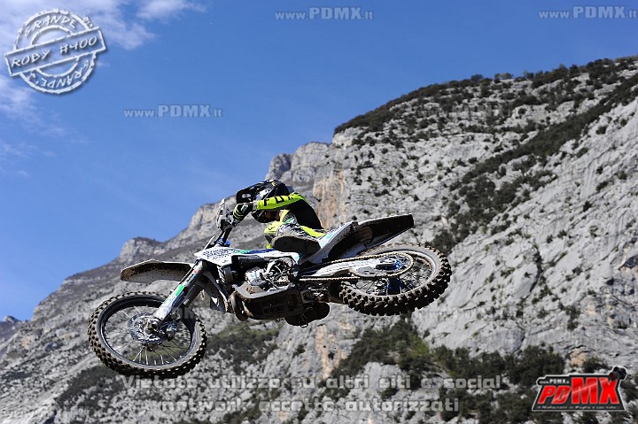 ROB_2426 (Copy).jpg